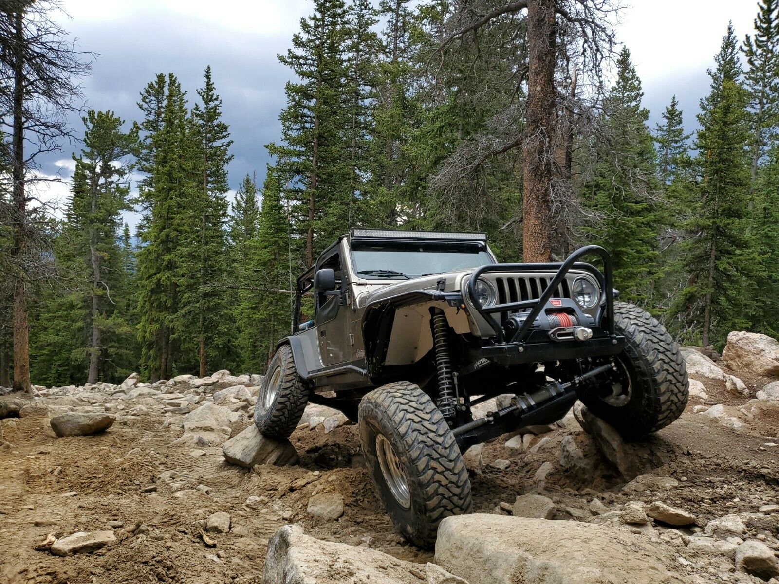 jeep crawler