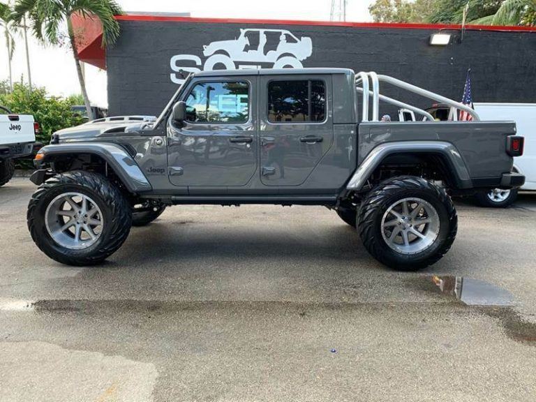 2020 Jeep Gladiator Sting grey Lifted Custom Gladiator max tow 40 for sale